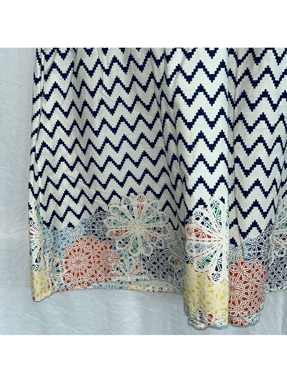 NWT: Sleeveless Print Dress: size Medium - Picture 2 of 8
